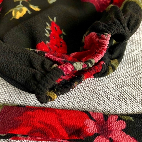 Romantic Rose Wrap Blouse - Picture 3 of 3